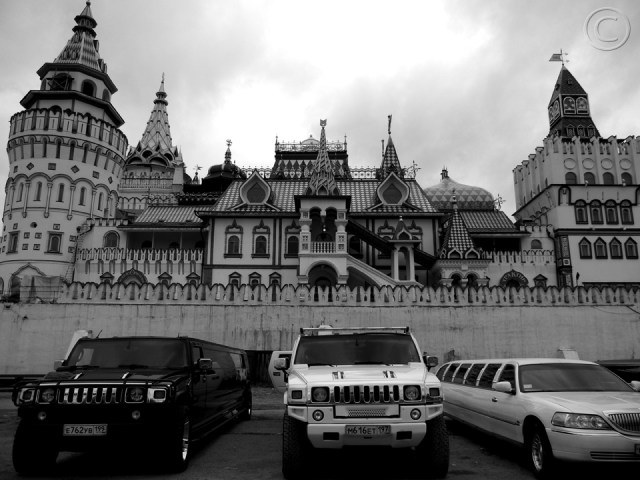 Izmailovsky Sarah Peck Russia