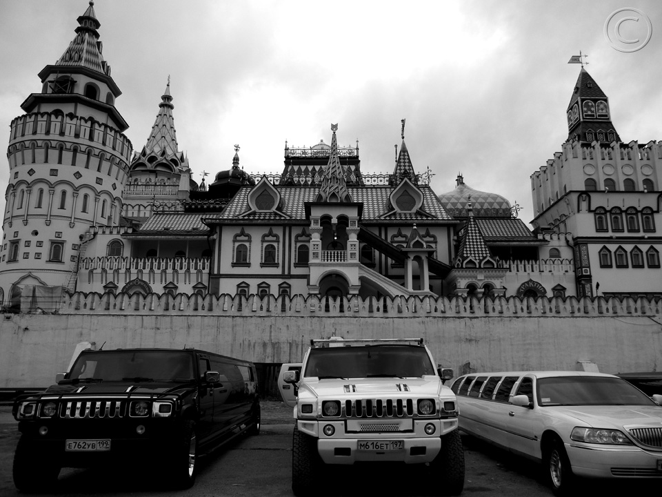 Izmailovsky Sarah Peck Russia