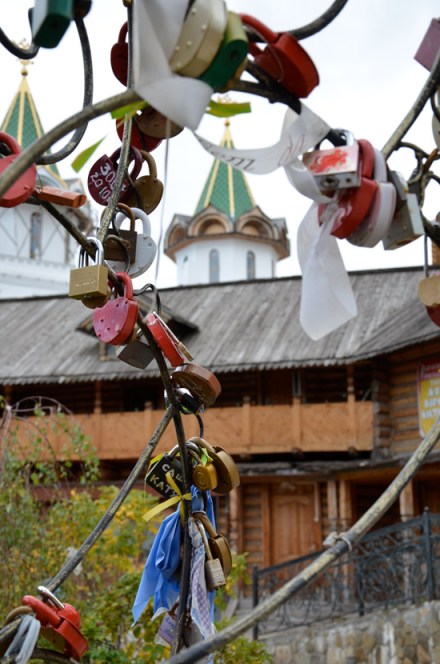 Izmailovsky Sarah Peck Russia